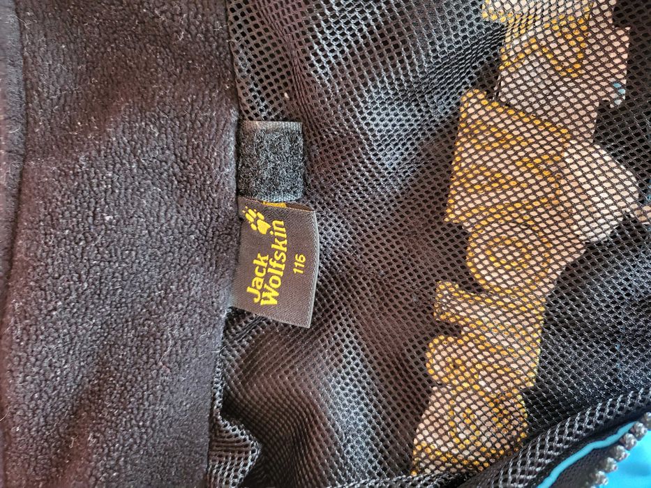 Детско яке Jack Wolfskin 116 ново