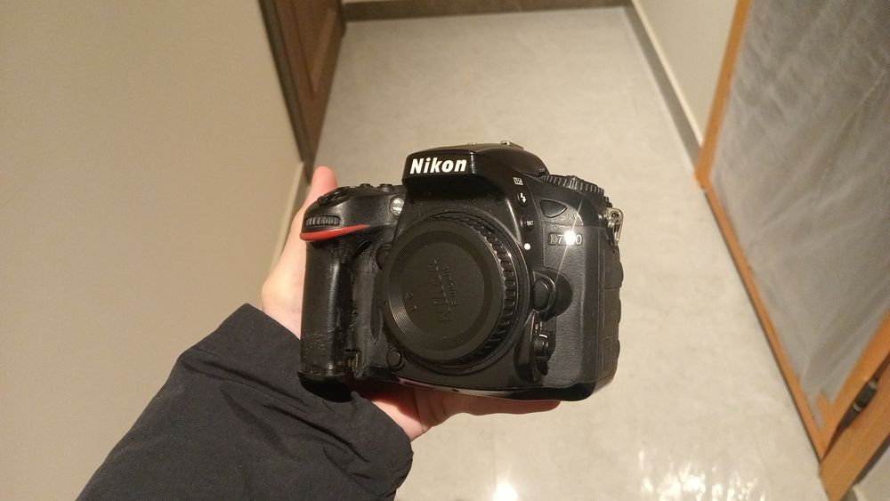 Nikon d7100 фотоаппарат с объективом рабочий