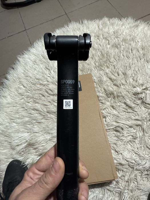 Tija Sa din Carbon dimetru 30,9mm