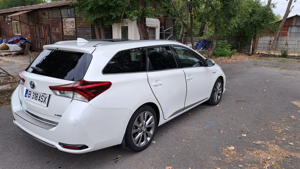 Vând Urgent Toyota Auris Hibrid 2018 cu GPL