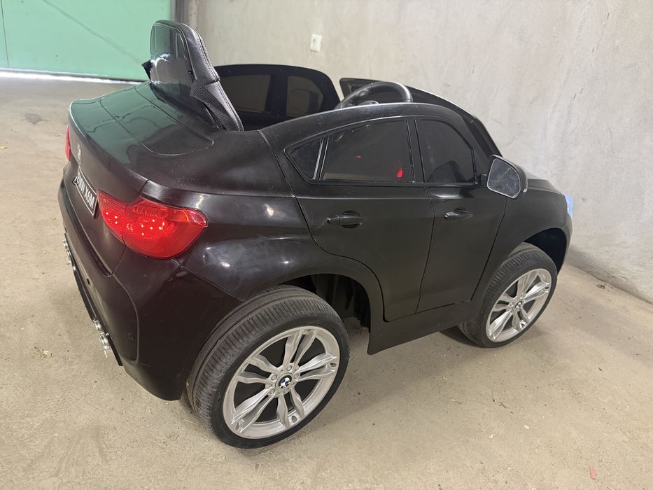 Акумулаторна кола BMV X6