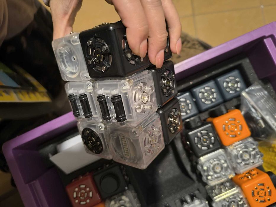 Cubelets Clever Constructors Pack 78 cuburi robotice educator