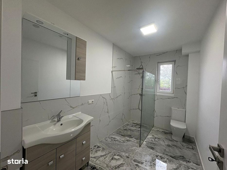 Casă nouă P+1, 220 mp utili, 405 mp teren ideală pt familie/investiție
