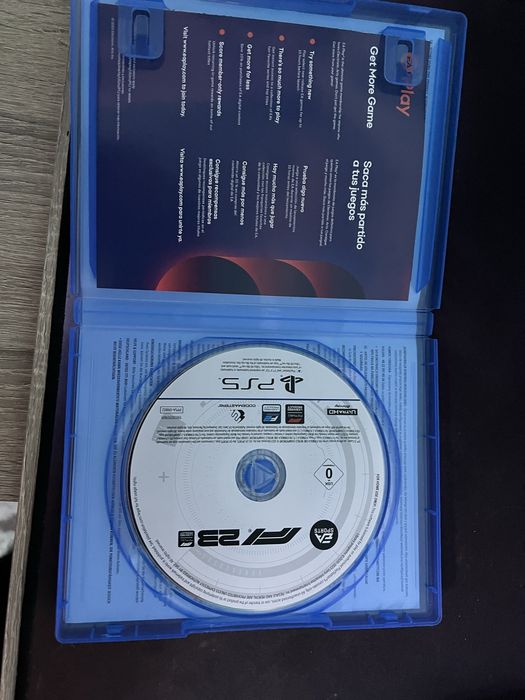 Продавам формола 1 23 за ps5