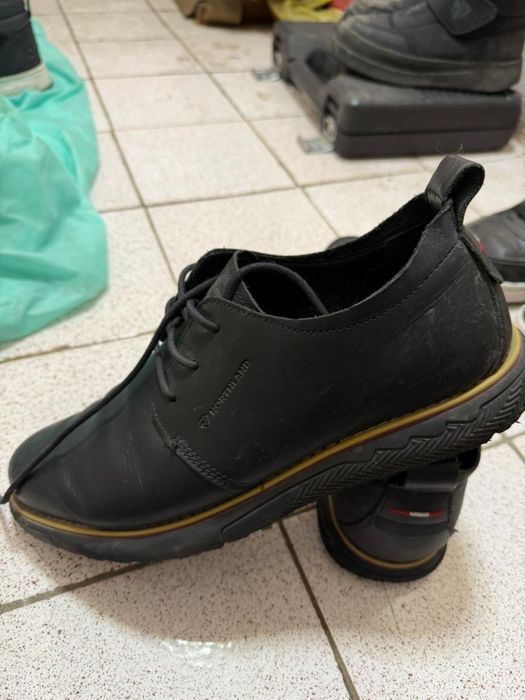 Обувь разная цена одна