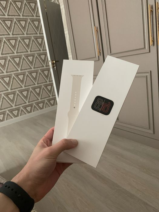 Apple watch se 3 starlight 40mm новый запечатанный