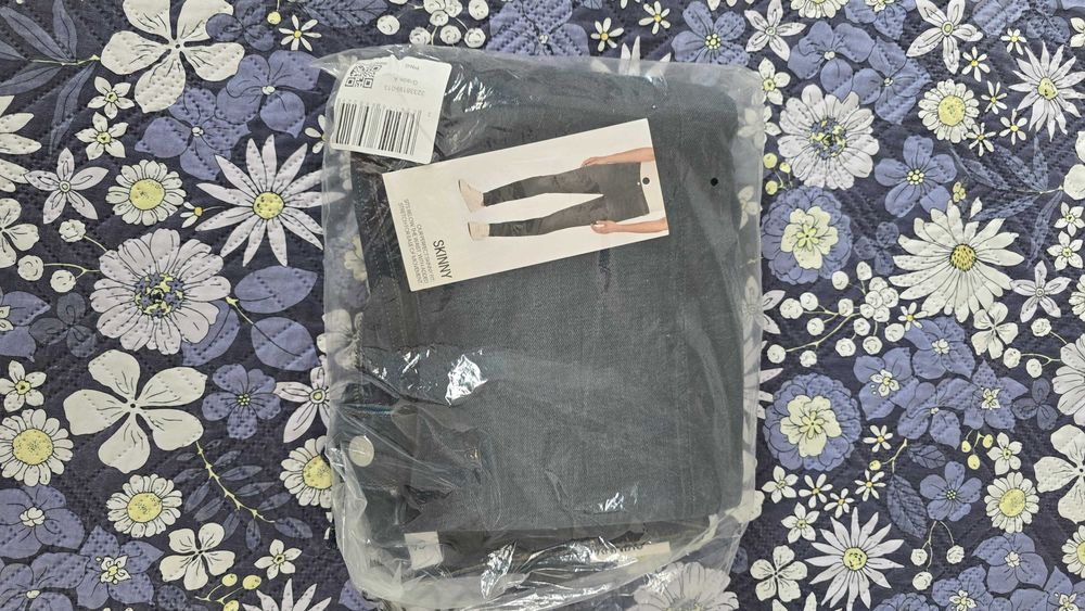 Blugi Slim Fit / SKinny  de la Calvin Klein Jeans - NOI -  L32 W34