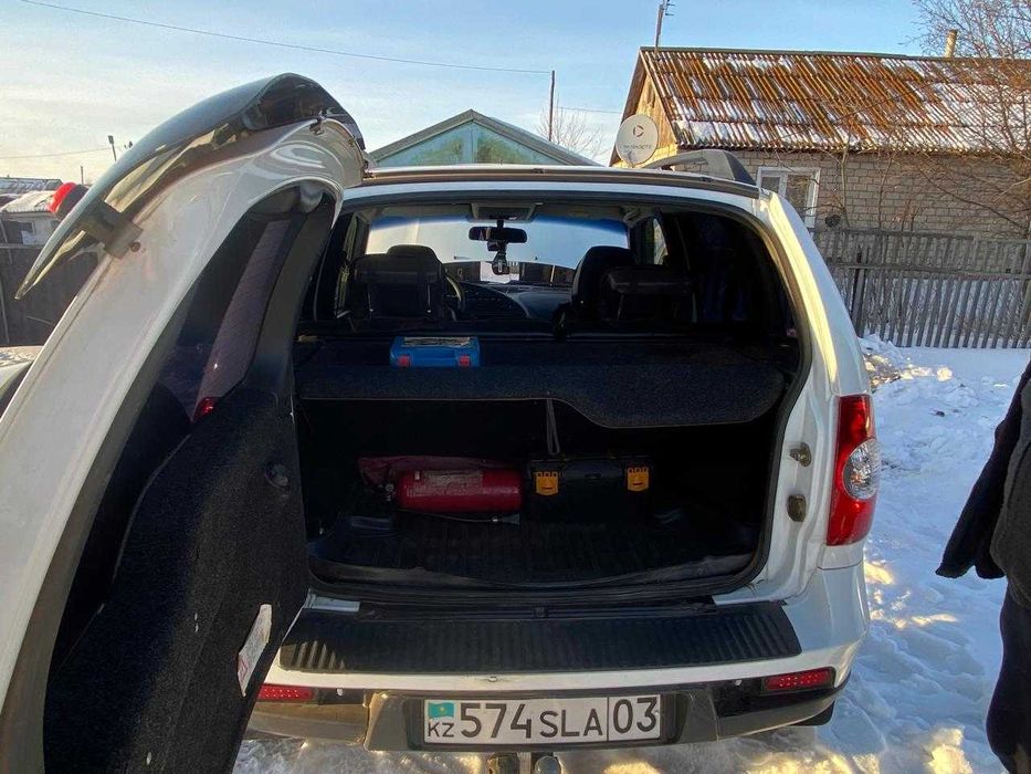 Нива шевролет машина