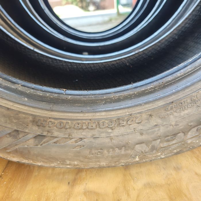 Anvelope 225/60R18 marca Kumho, DOT 2021,6 mm