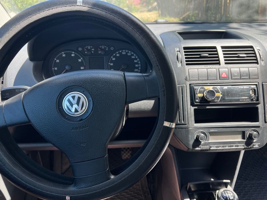 VOLKSWAGEN Polo 0 — imagine 4