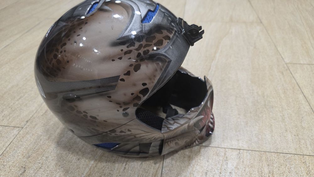 Ruroc - Каска  за ски(уникат), велосипед и др.размер M/L