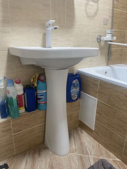 Раквина с тумбочкой