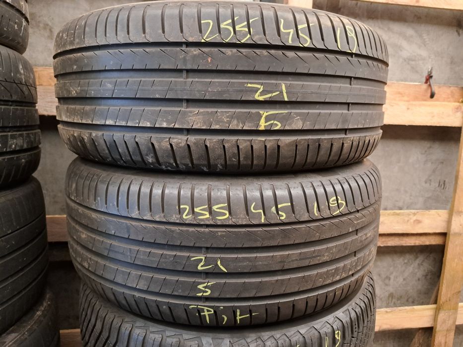 2 anvelope 255/45 R19 Pirelli