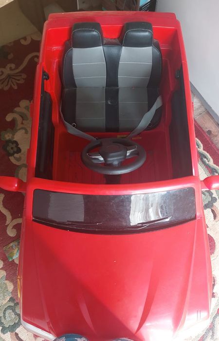 Детская машина с пультом