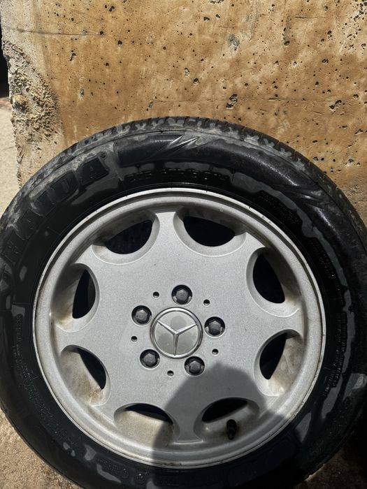 Продам колеса с дисками 15 р