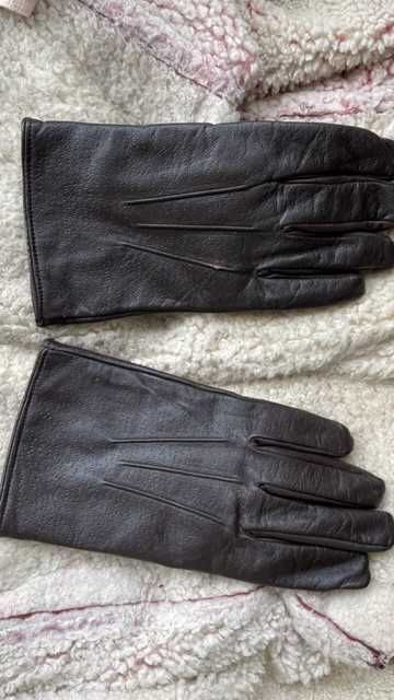 Cojoc cu blana artificiala, cu gluga si manusi din piele