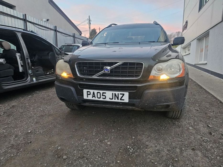 dezmembrez volvo xc90 euro 3 2.4 diesel an 2005