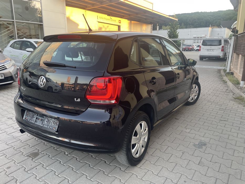 Volkswagen Polo 1.4 benzina 85 cp-Climatic-Senzori parcare !