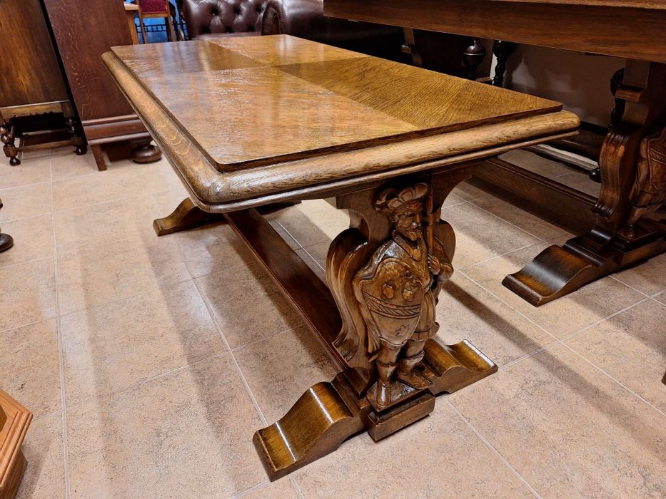 УНИКАТ! Маса за трапезария с богата дърворезба