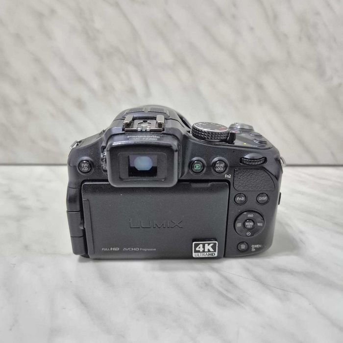 Aparat foto Panasonic dmc-fz200 20.1 MP Negru cu Obiectiv Zeus Amanet 36641