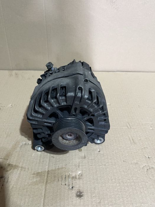 Alternator BMW 3.0 d N57 258cp 313cp BMW X5 X6 F 2013-2018 cod 8570672