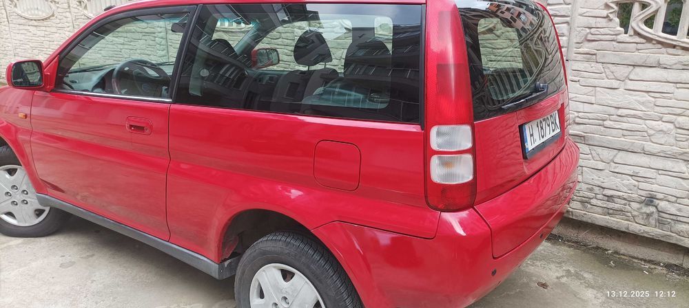 Продавам Хонда HR-V