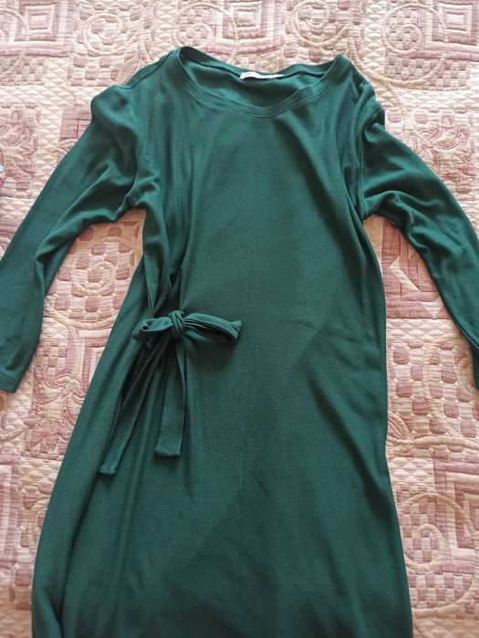 Продам платье б/у