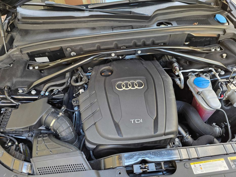 Audi Q5 2.0 Tdi 143 cp, Manual, recent import, Rate fixe, Garantie