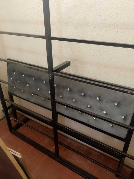 Mebel sotaman temirlik zamonaviy
