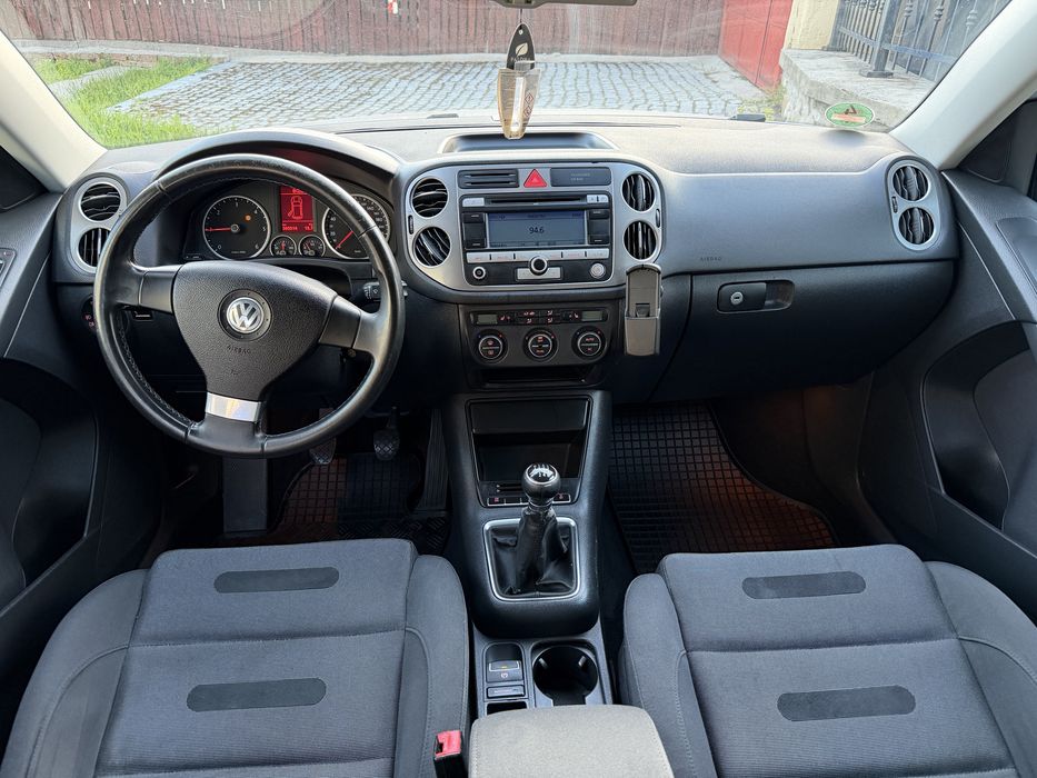 Volkswagen Tiguan 2010, 2.0 TDI 140cp 4x4