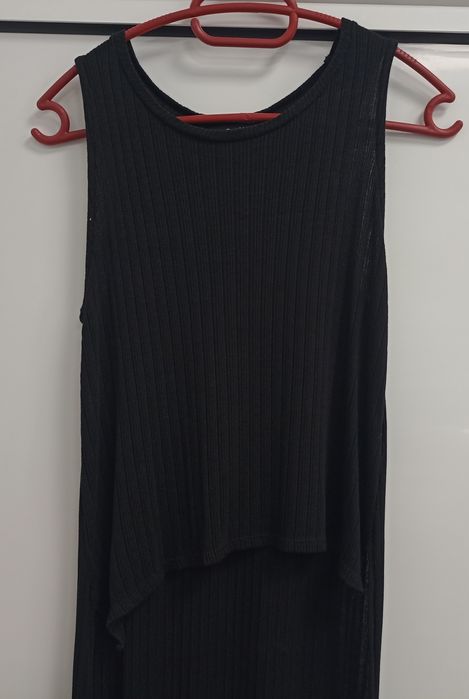 Bershka асиметричен дамски топ