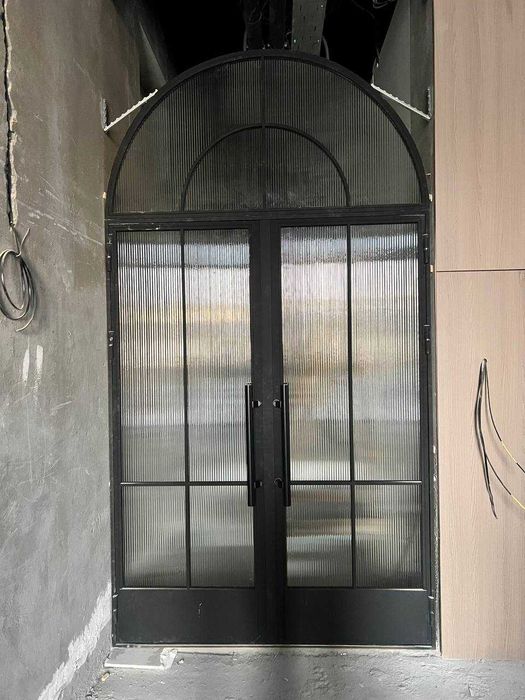 Раздвижные двери и перегородки в стиле лофт