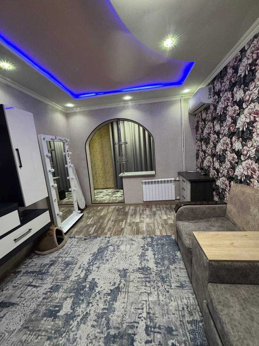 Сдаётся 1 комнатная квартира 2 этаж люкс