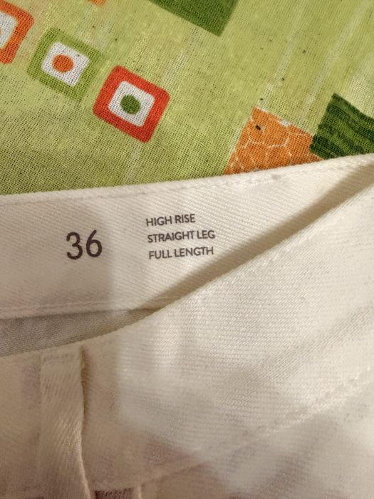 Blugi de dama albi noi marime 36 massimo dutti