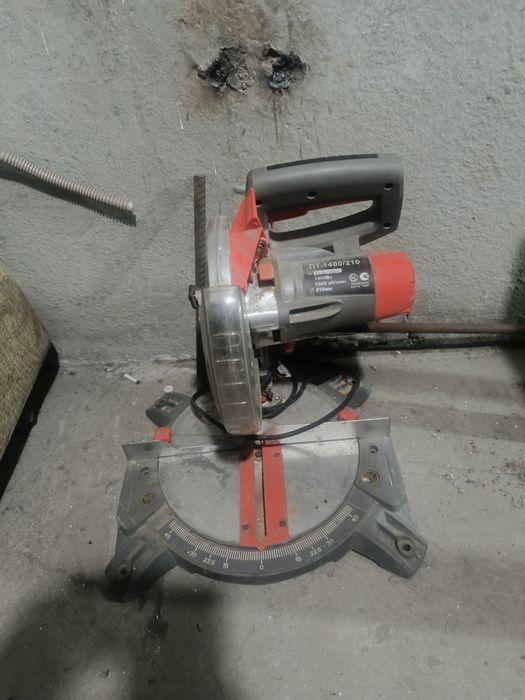 Торцевая пила углорез