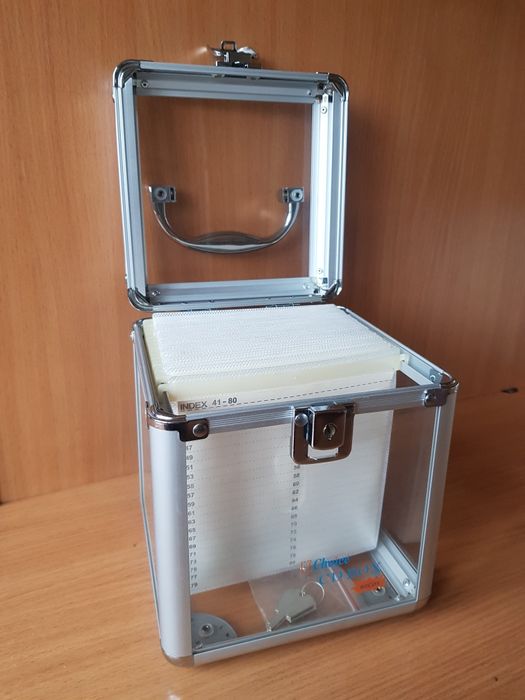 CD бокс на 80 дисков