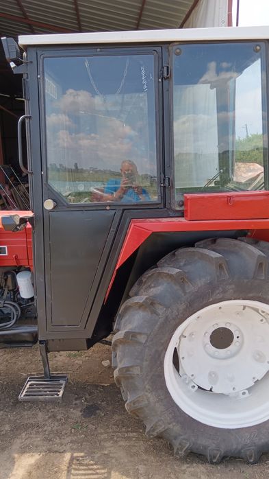 Tractor 445 an fabricație 2000