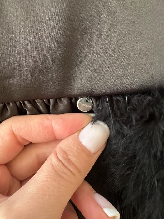 Черна рокля на българския бранд Organza.