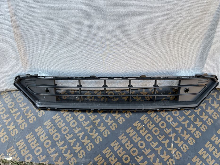 Решетка Волво/Volvo C40