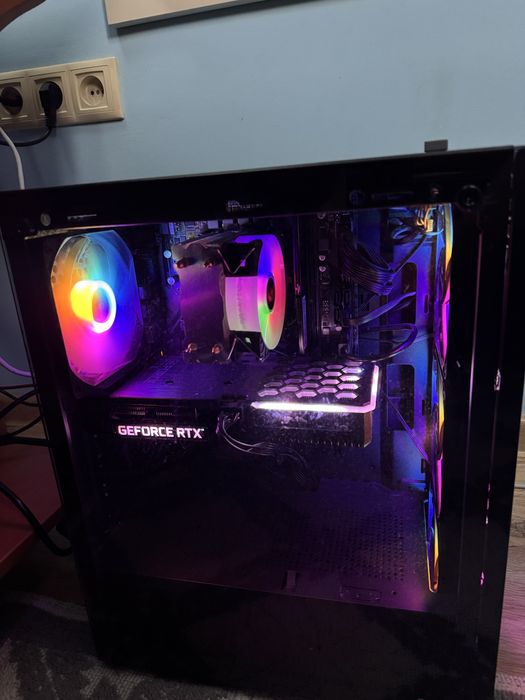 Продам мощный игровой компьютер