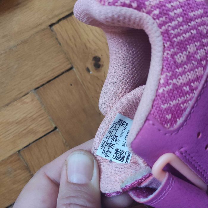 Оригинални детски маратонки от плат и кожа без връзки Adidas (н-р 24)