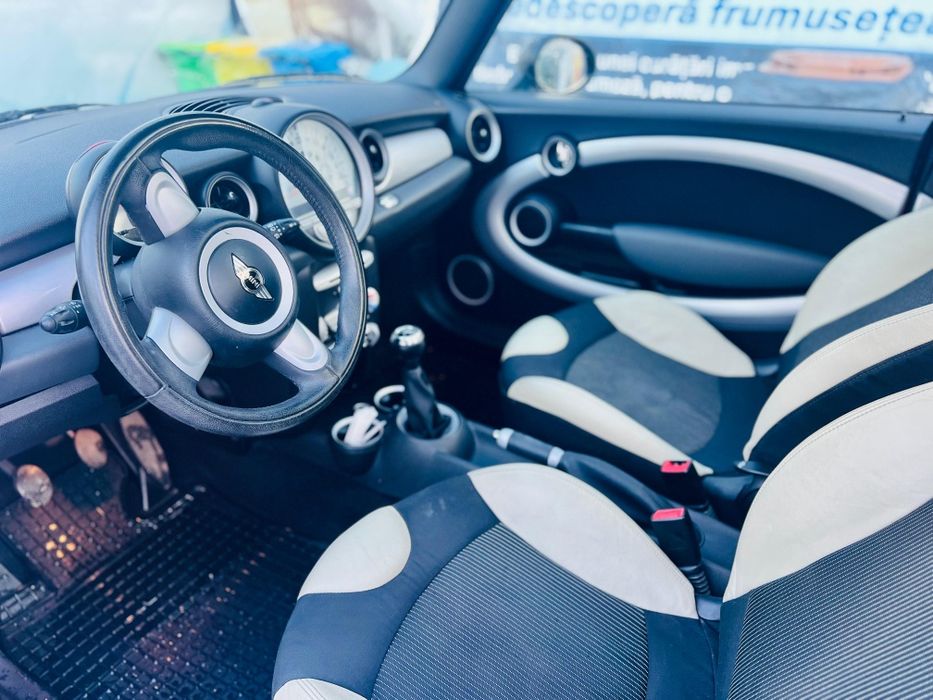 Vând Mini cooper