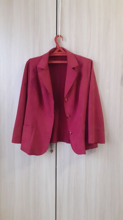 Продаются платье, разные виды