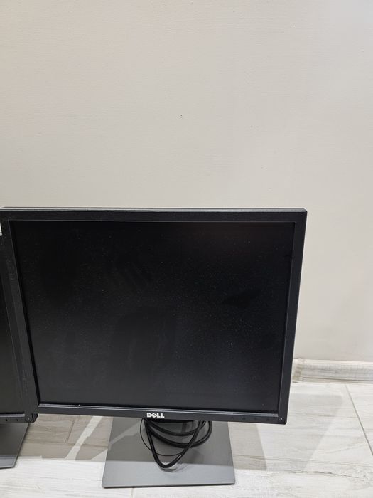 Монитор Dell 19"