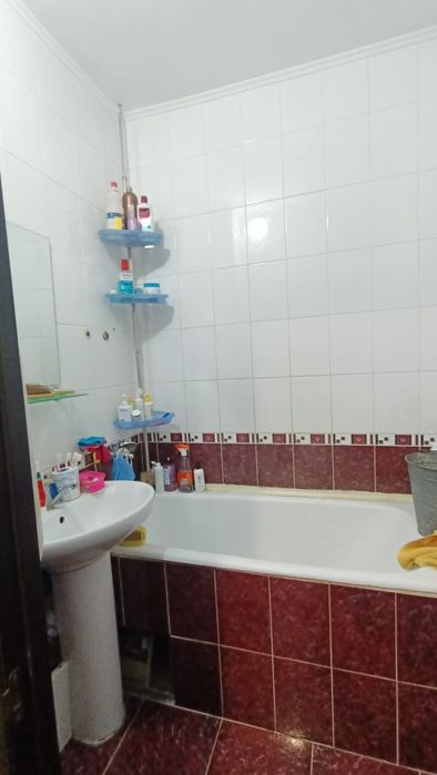 Продам 3х ком. кв. в 8мкр дом 18