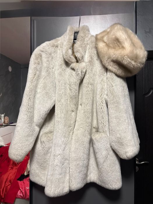 Пухено яке за зимата + шапка