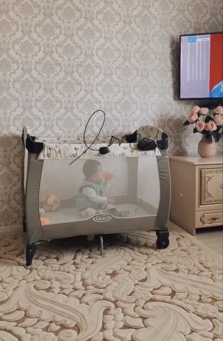 Продаю манеж Graco оригинал!