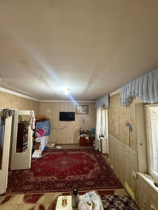 1в 2/3/4 на Юнусабаде-18, кирпич. 42 кв.м.