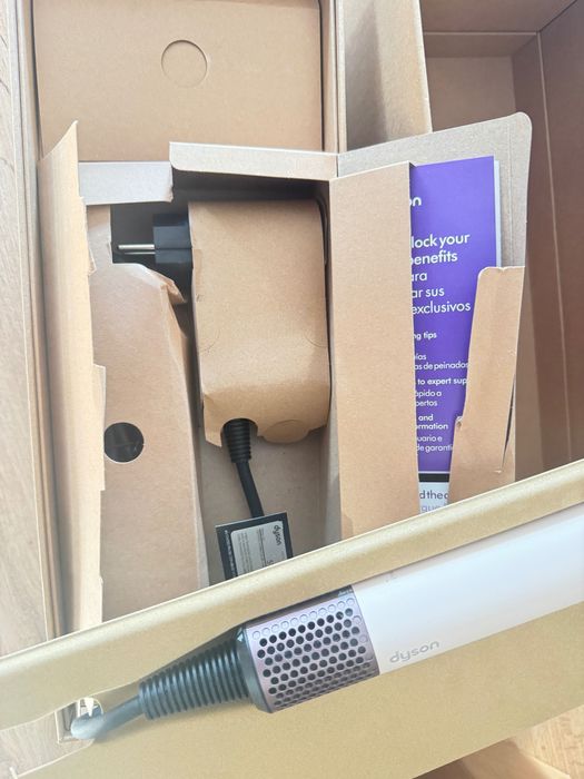 Dyson HD18 Supersonic R сешоар