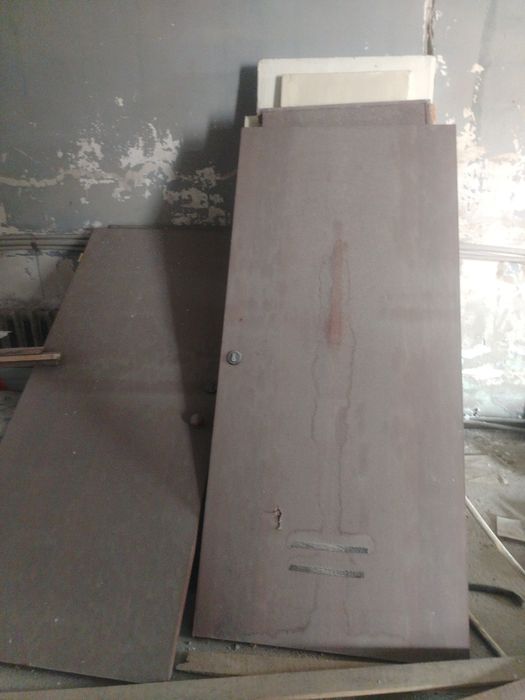 Продаются б/у двери